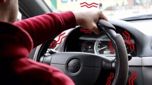 لرزش فرمان خودرو